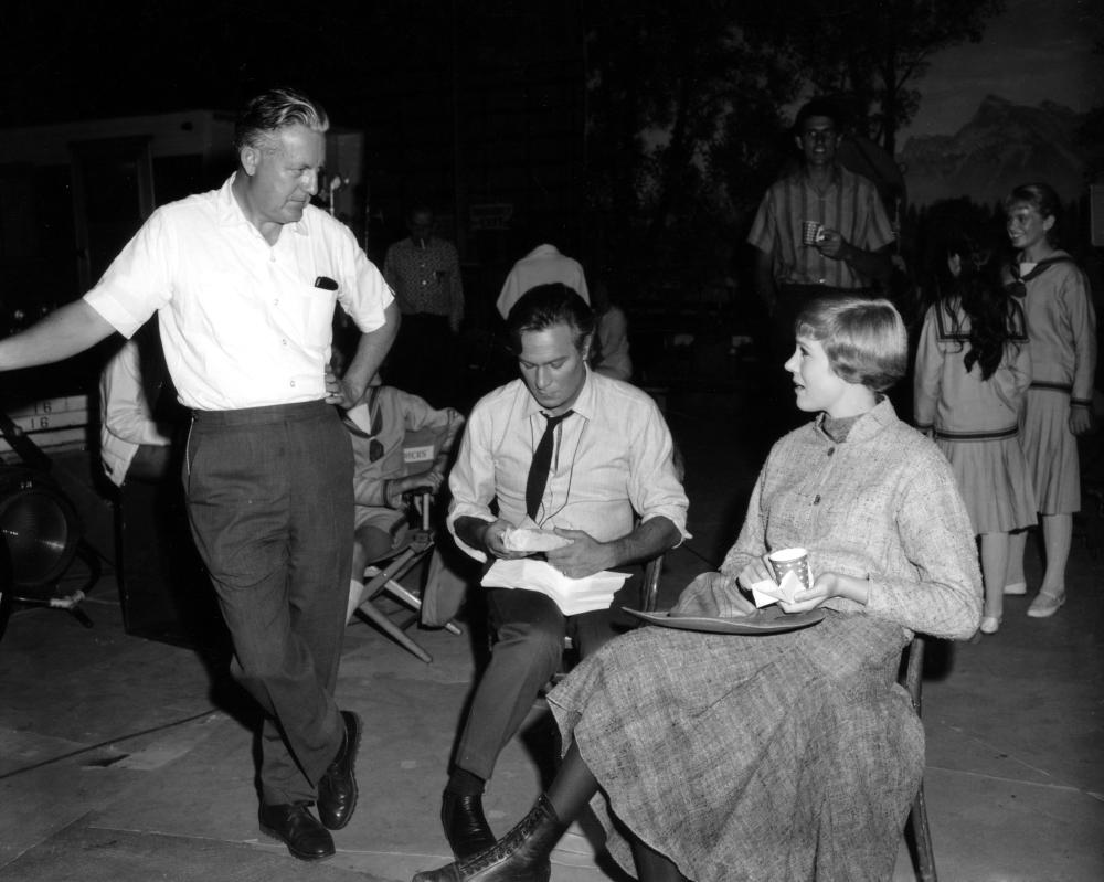 Robert Wise, Christopher Plummer y  Julie Andrews durante el rodaje de 'Sonrisas y Lágrimas'.